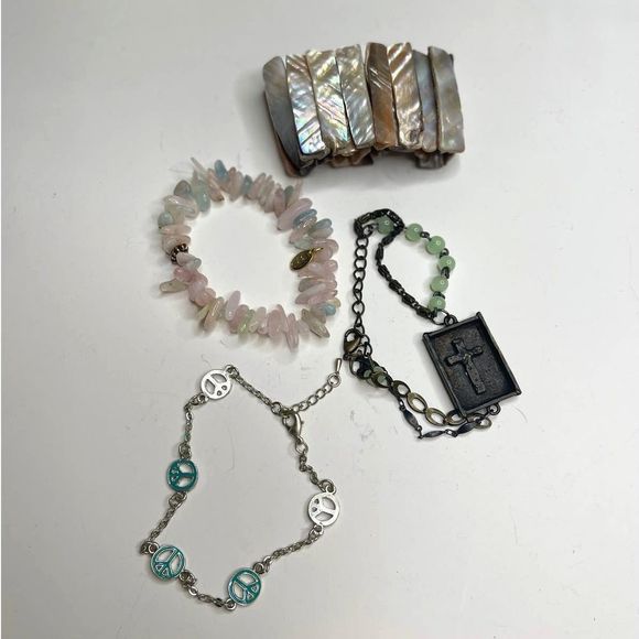 VTG‎ Bracelet Jewlery Bundle Lot Teal and Soft pink Colors - Picture 1 of 5